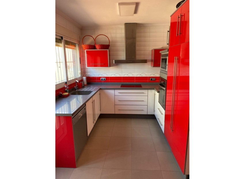 Resale - Villa -
Los Balcones