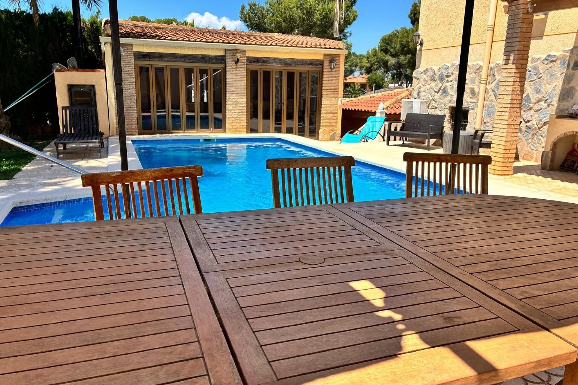 Resale - Villa -
Los Balcones