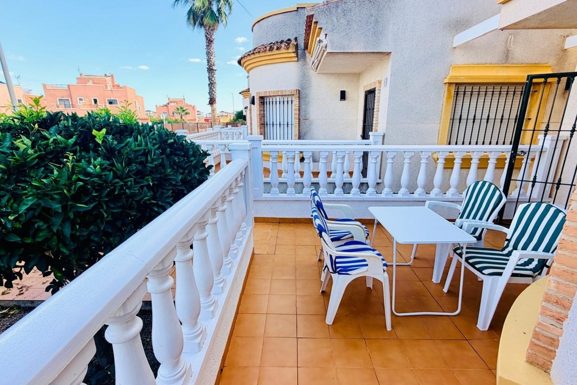 Resale - Villa -
Los Montesinos - La Herrada