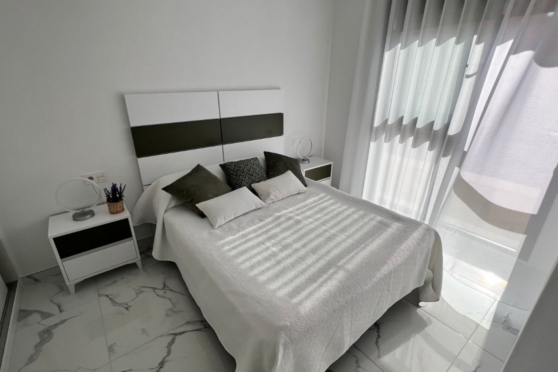 Resale - Villa -
Los Montesinos