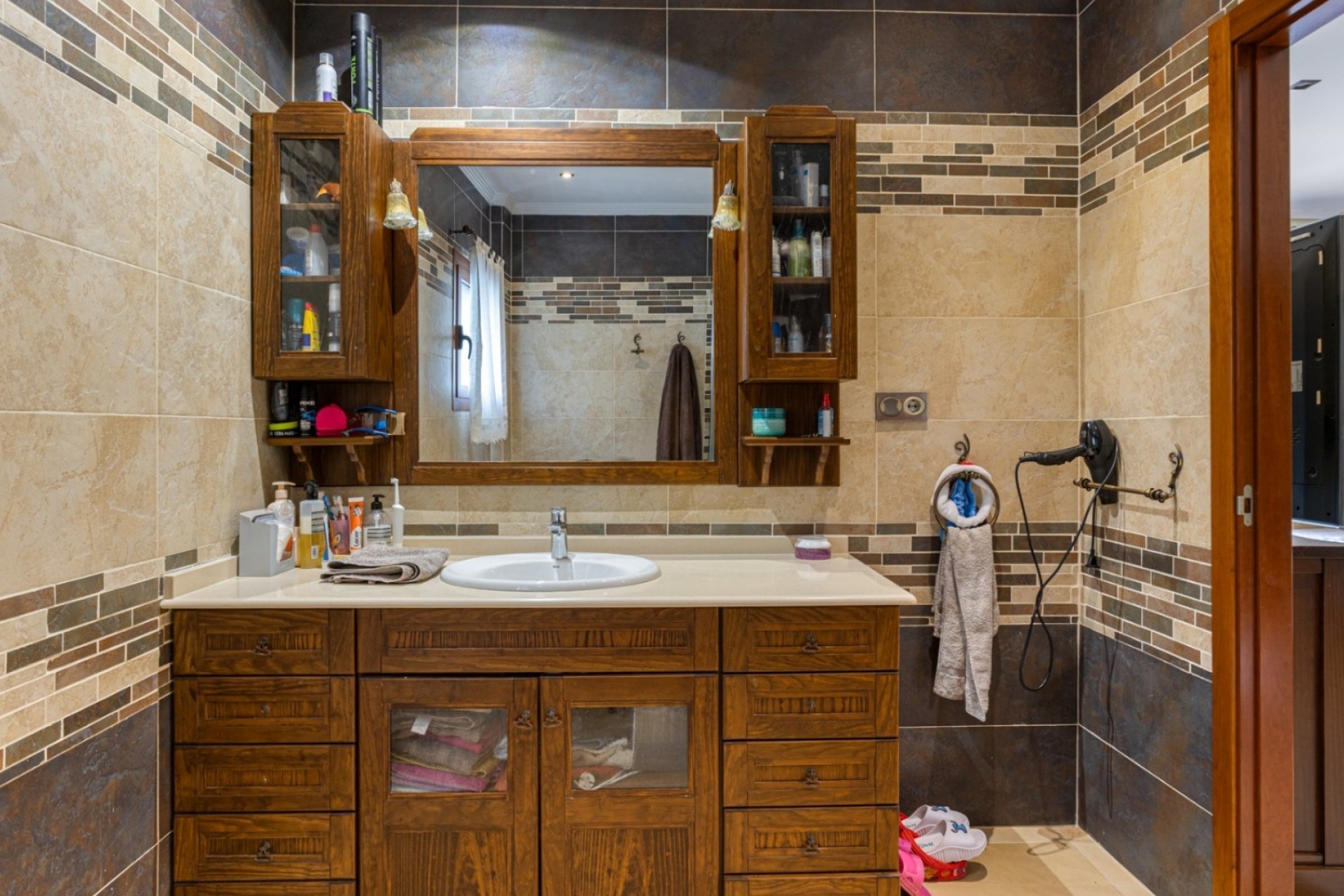 Resale - Villa -
Los Montesinos