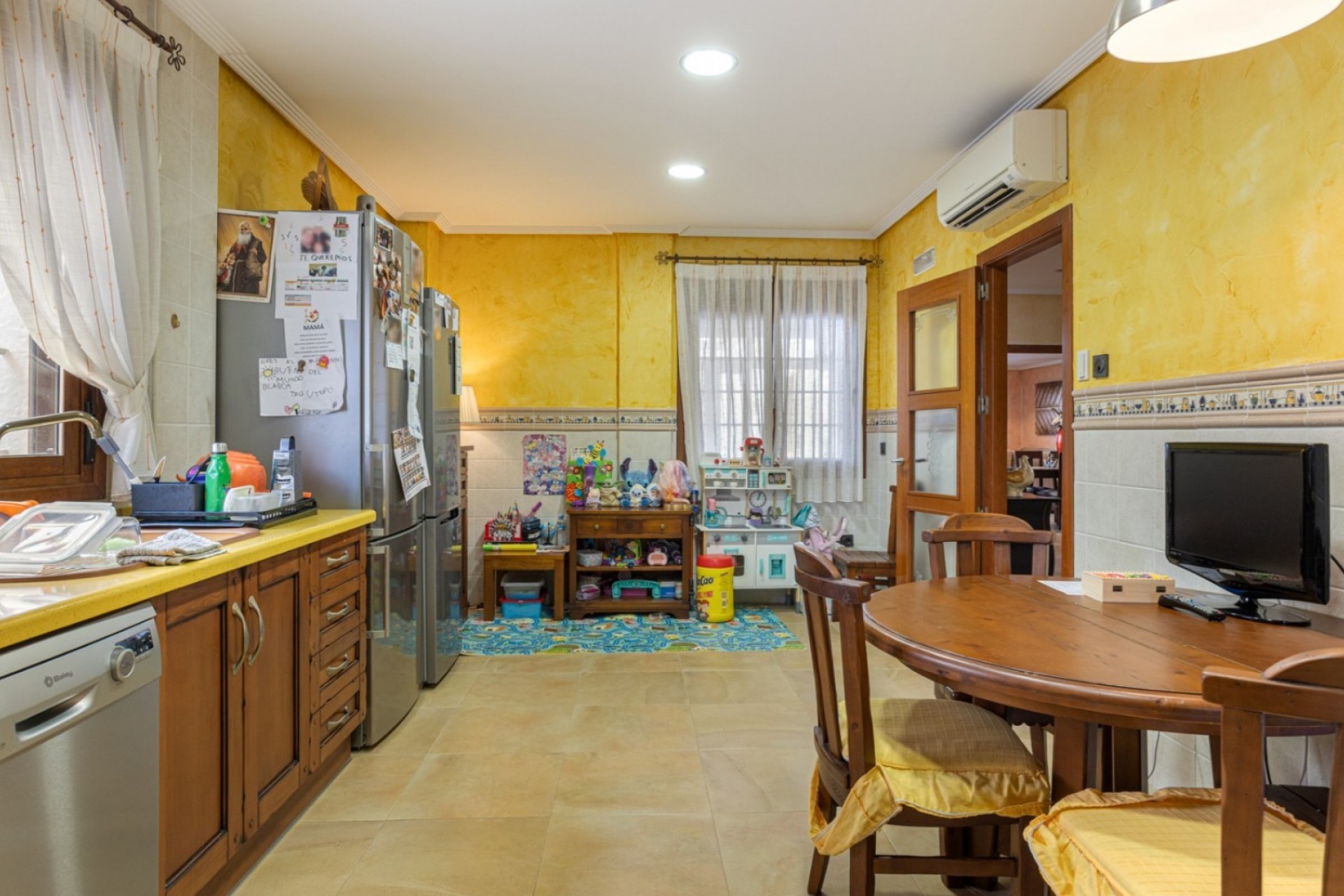 Resale - Villa -
Los Montesinos