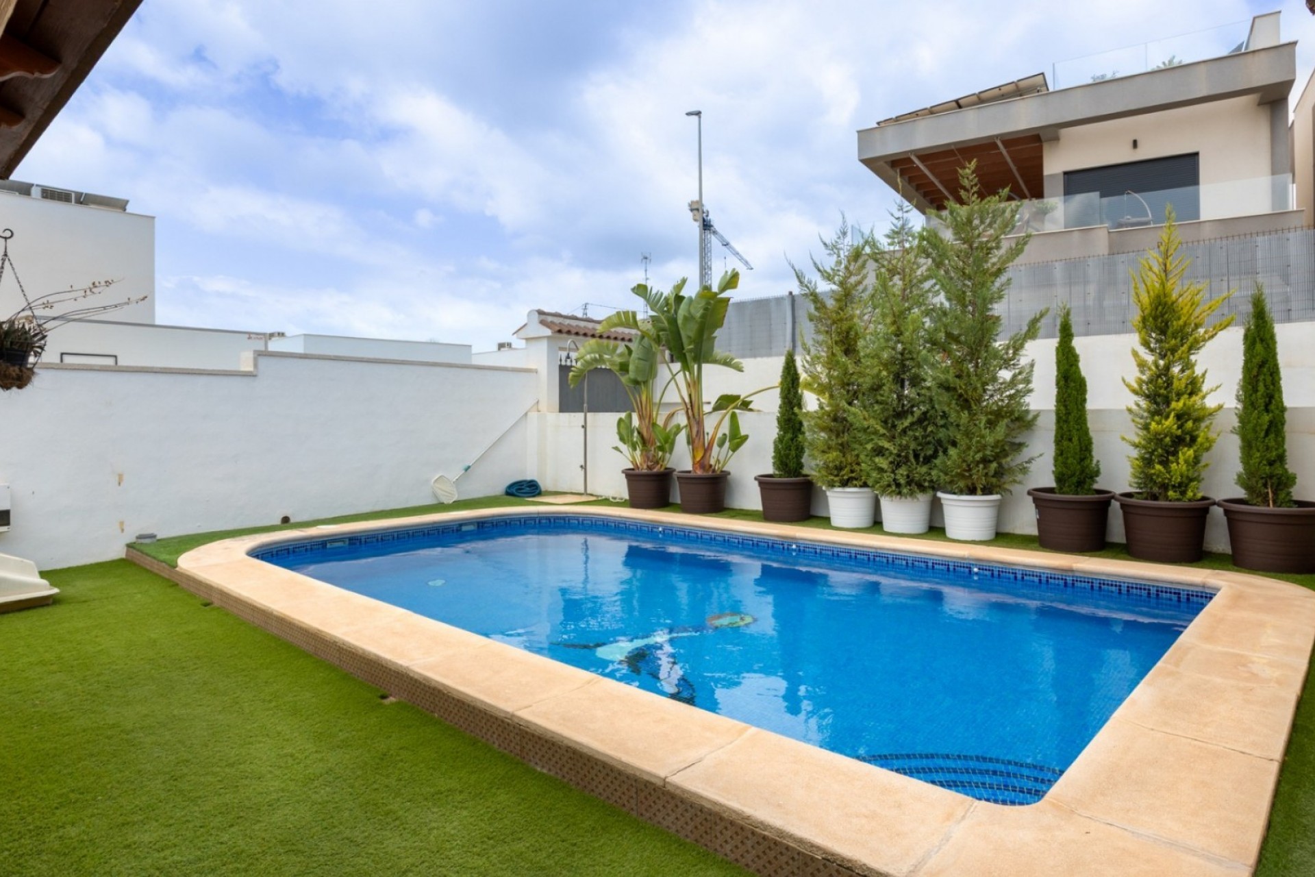 Resale - Villa -
Los Montesinos