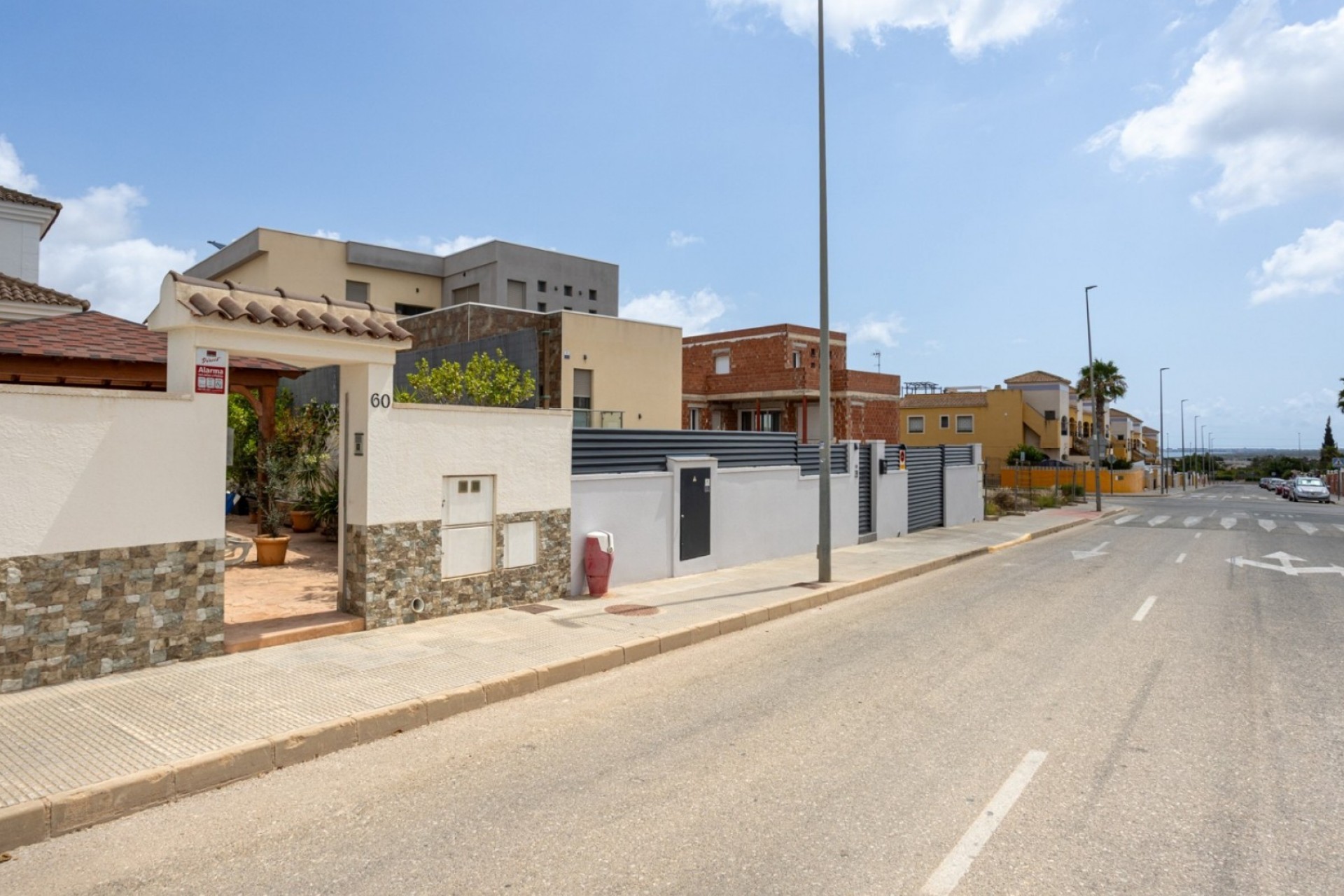 Resale - Villa -
Los Montesinos