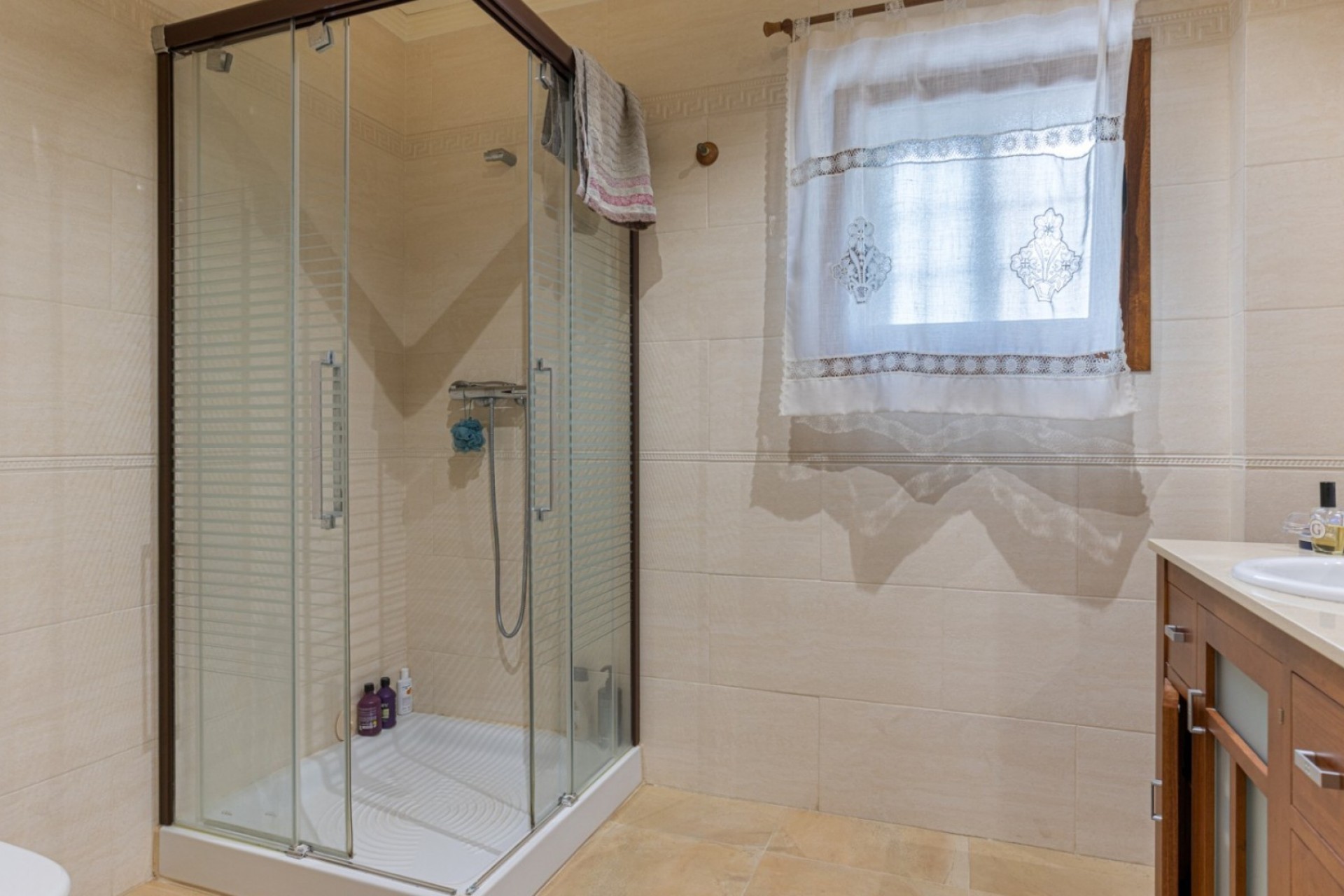 Resale - Villa -
Los Montesinos