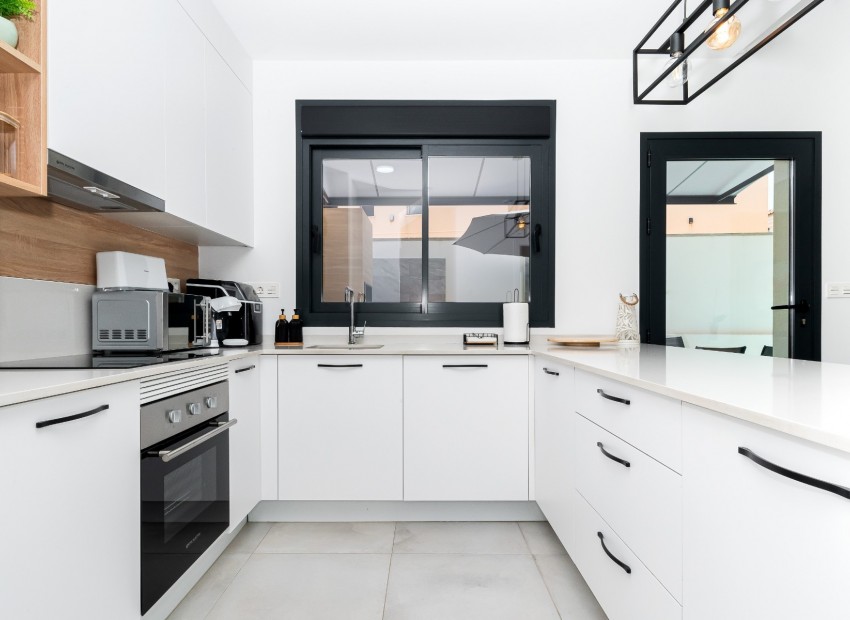 Resale - Villa -
Los Montesinos