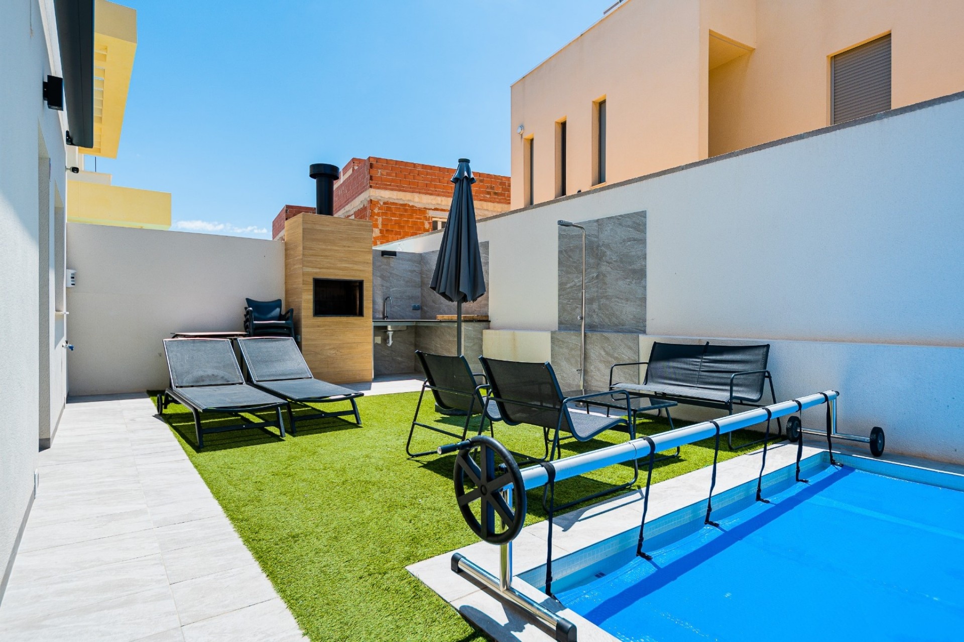 Resale - Villa -
Los Montesinos