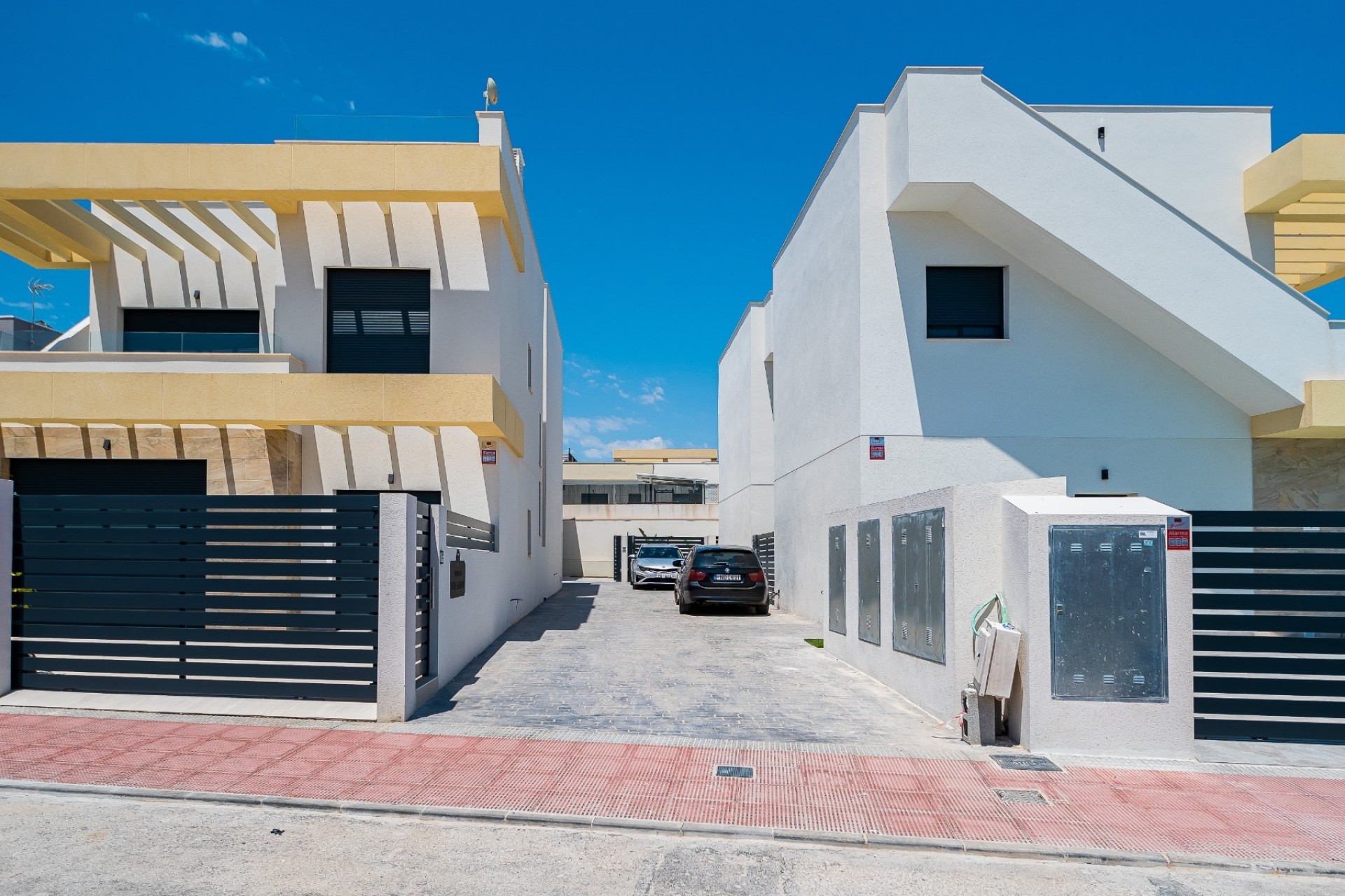 Resale - Villa -
Los Montesinos