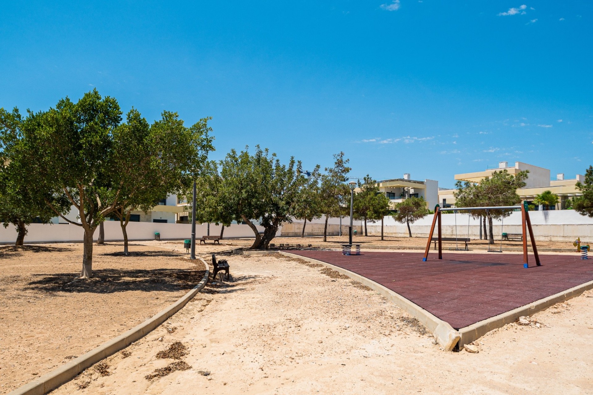 Resale - Villa -
Los Montesinos