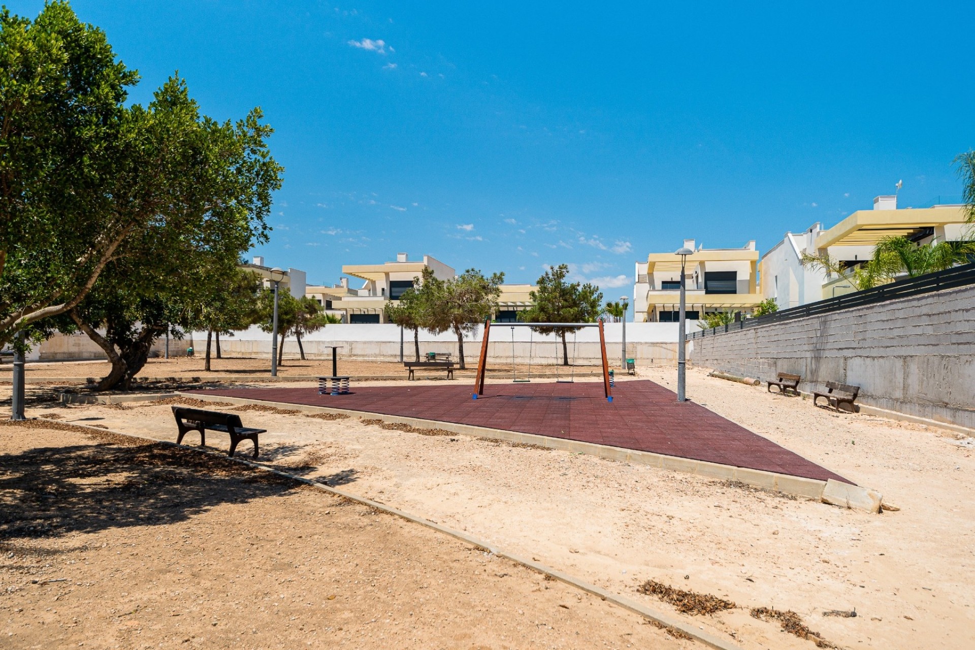 Resale - Villa -
Los Montesinos