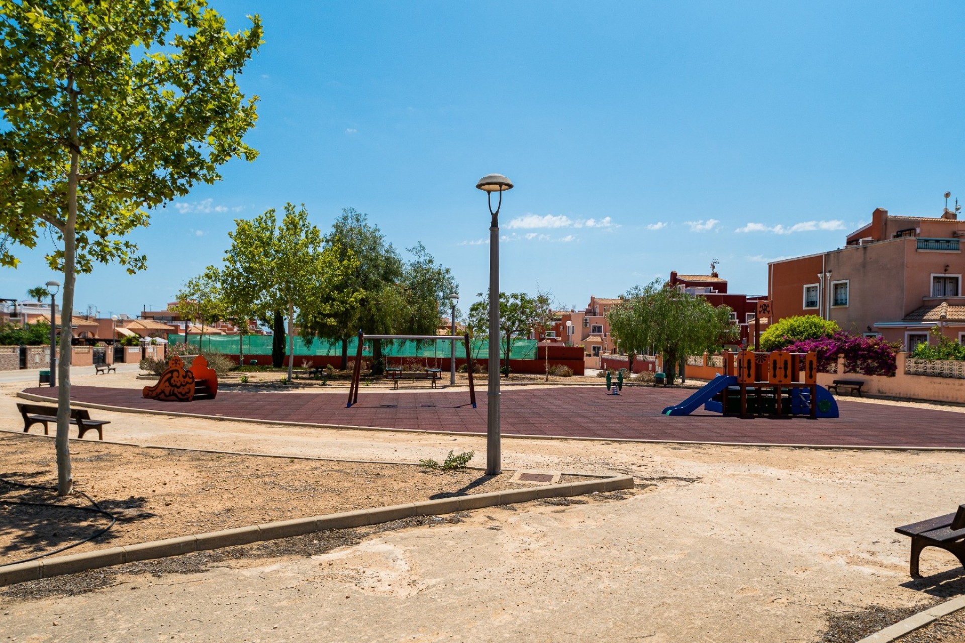 Resale - Villa -
Los Montesinos