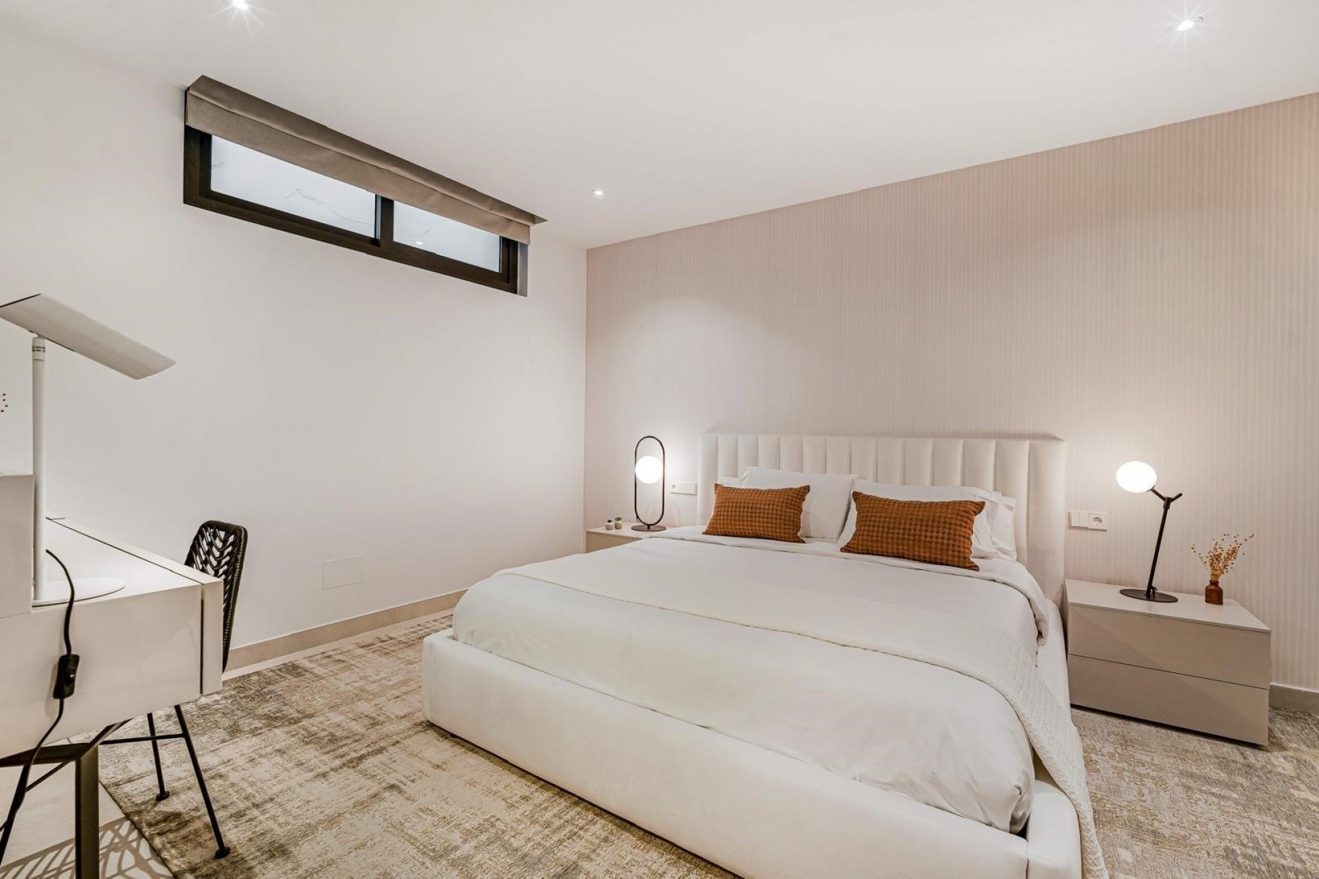 Resale - Villa -
Marbella