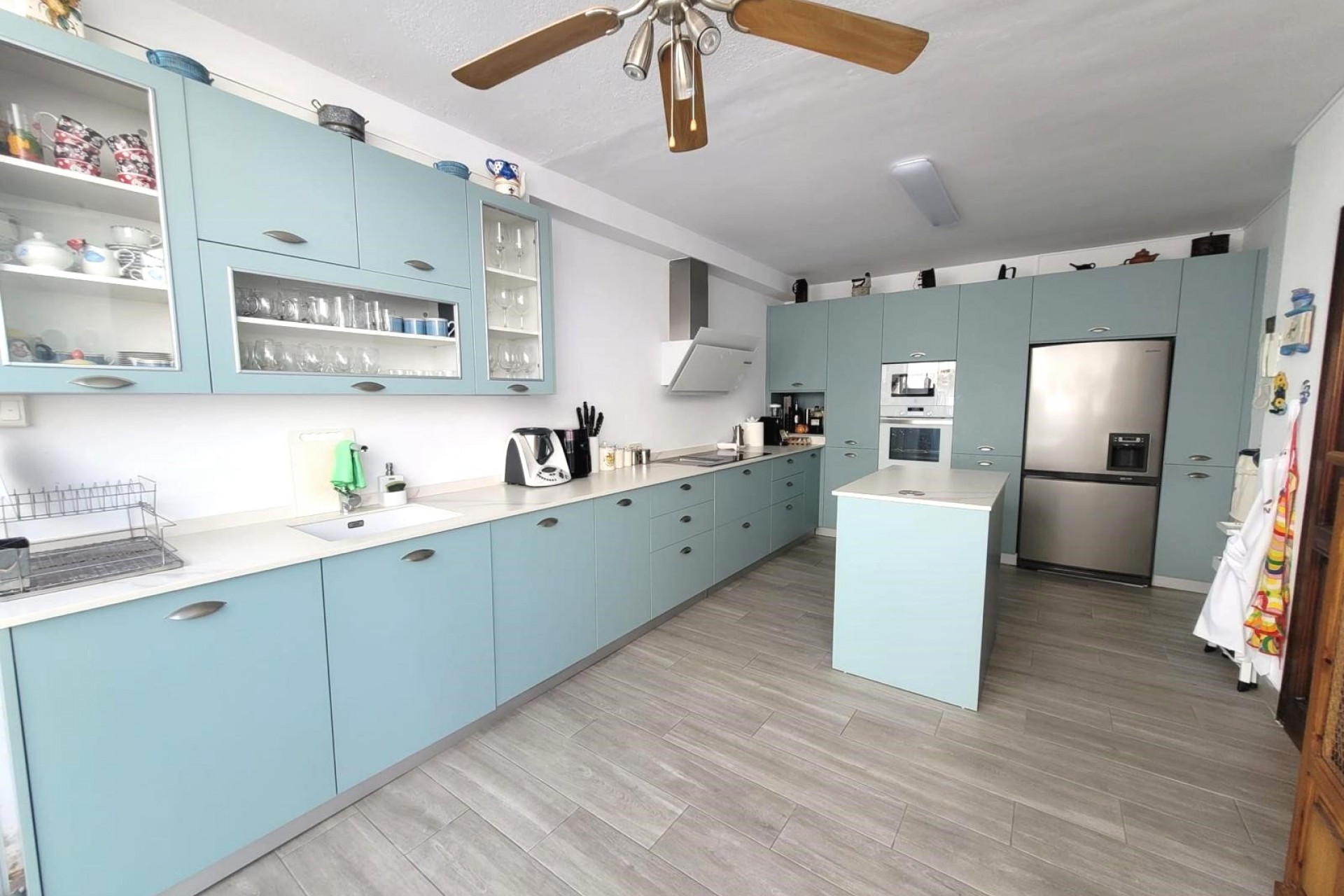 Resale - Villa -
Marbella