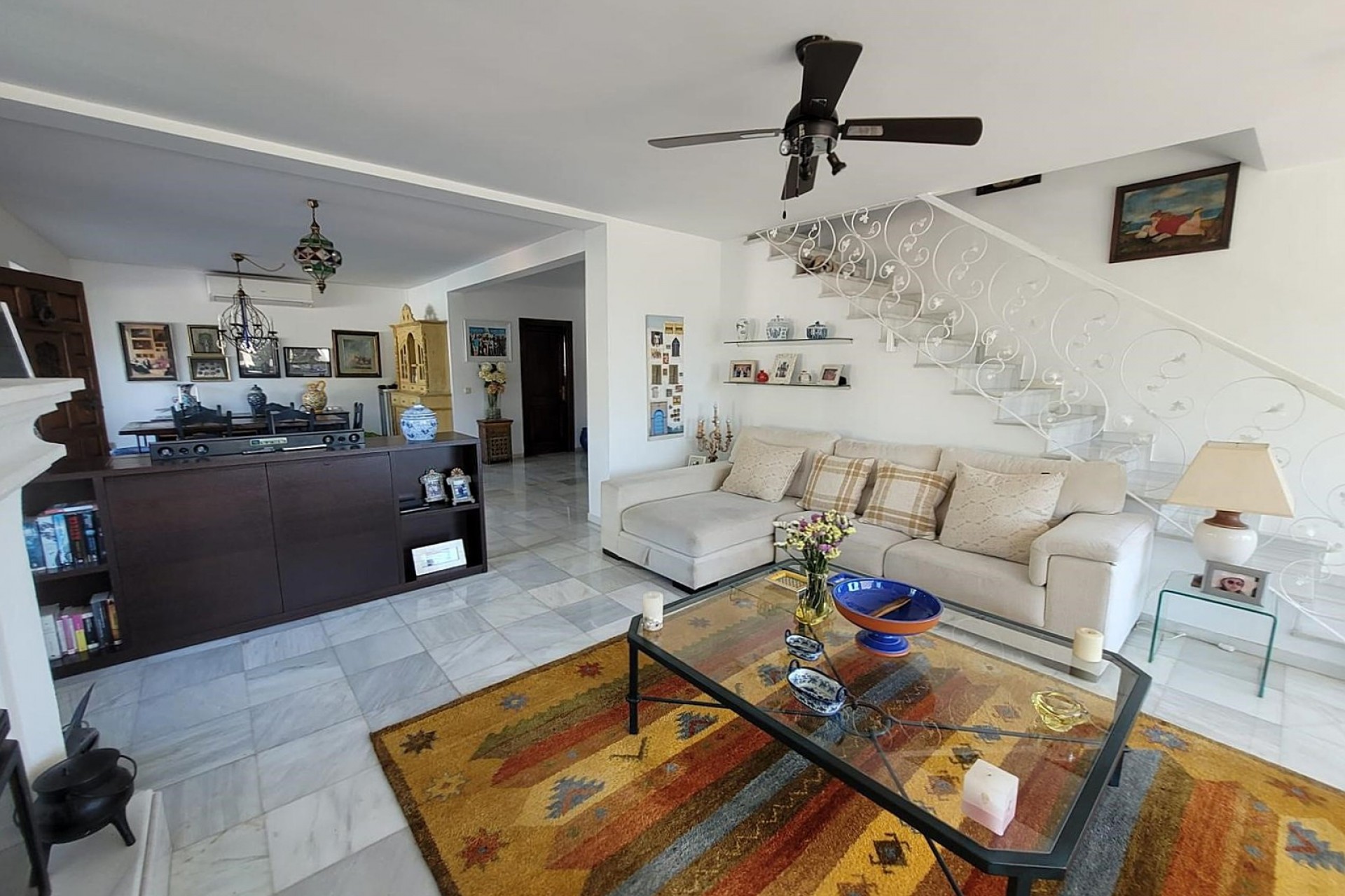 Resale - Villa -
Marbella
