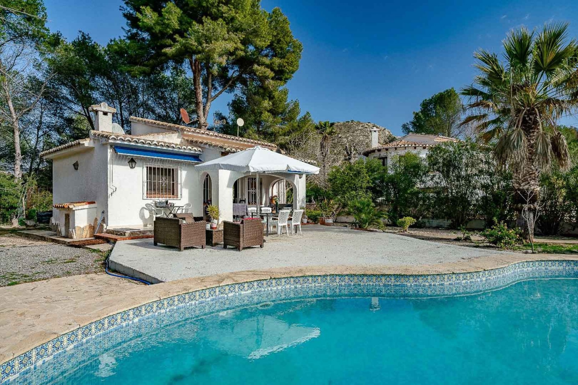 Resale - Villa -
Moraira - Arnella