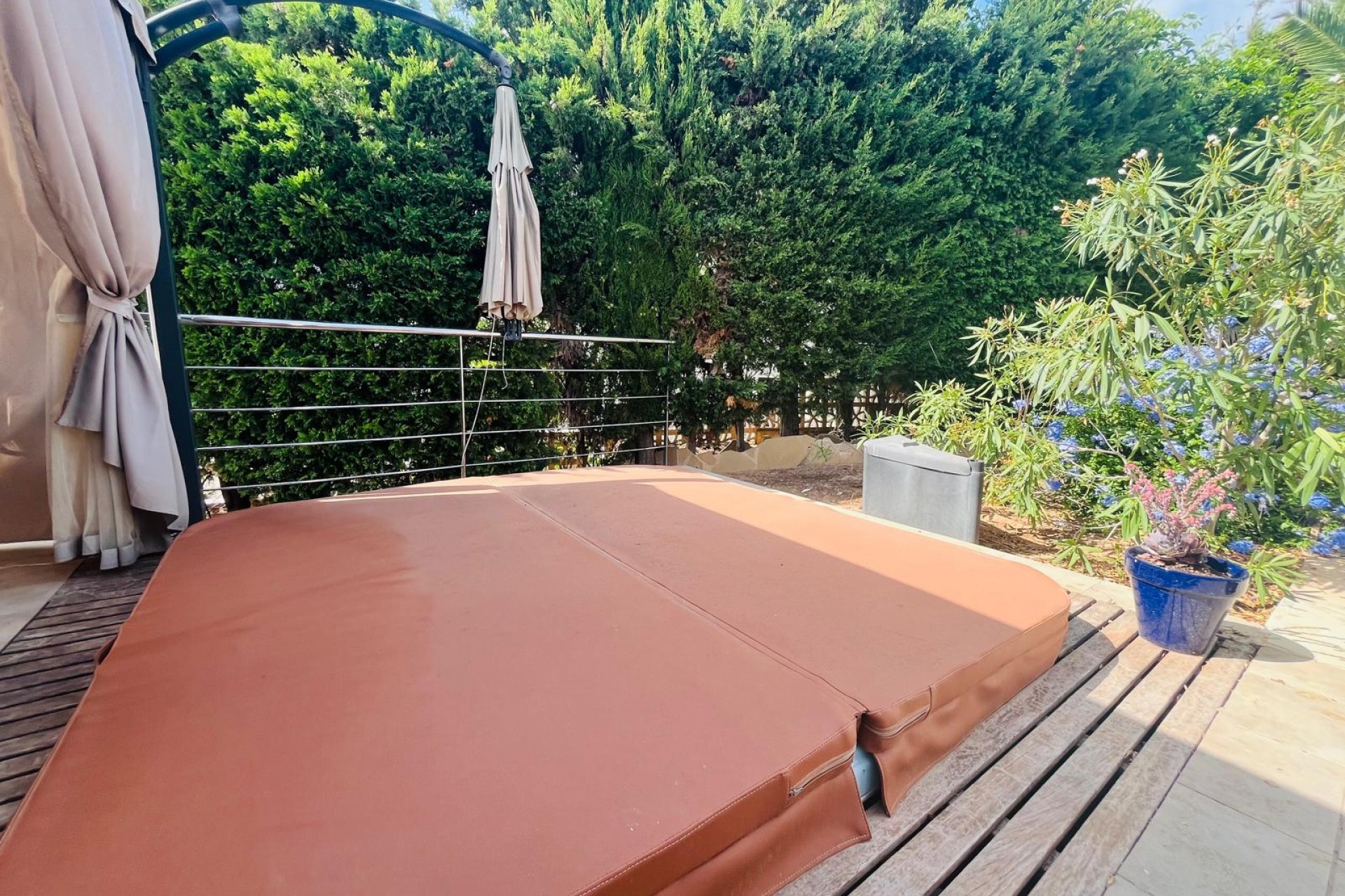 Resale - Villa -
Moraira - Benimeit - Tabaira