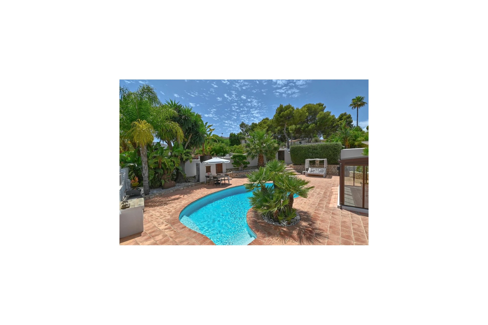 Resale - Villa -
Moraira - Benimeit - Tabaira