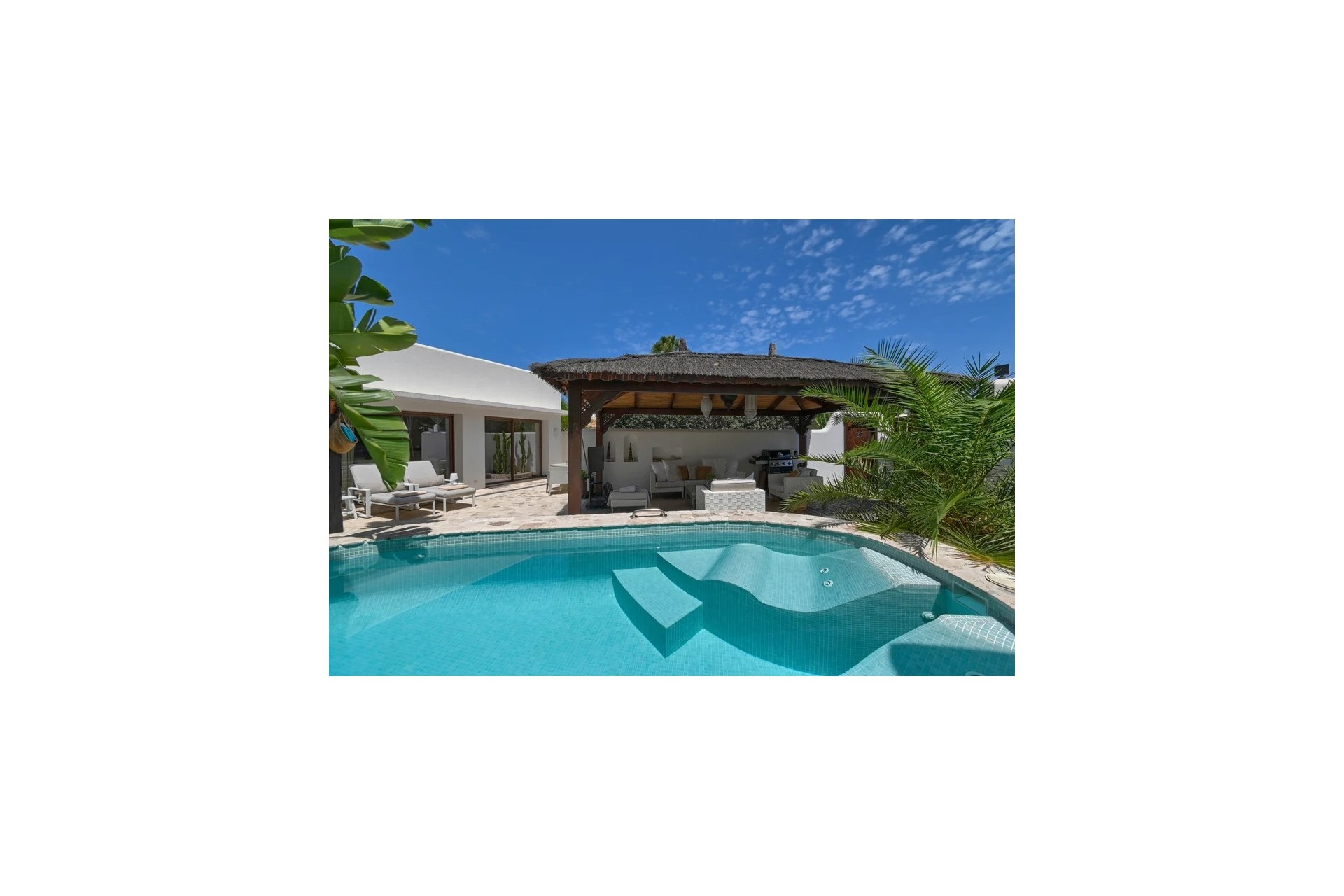 Resale - Villa -
Moraira - Benimeit - Tabaira