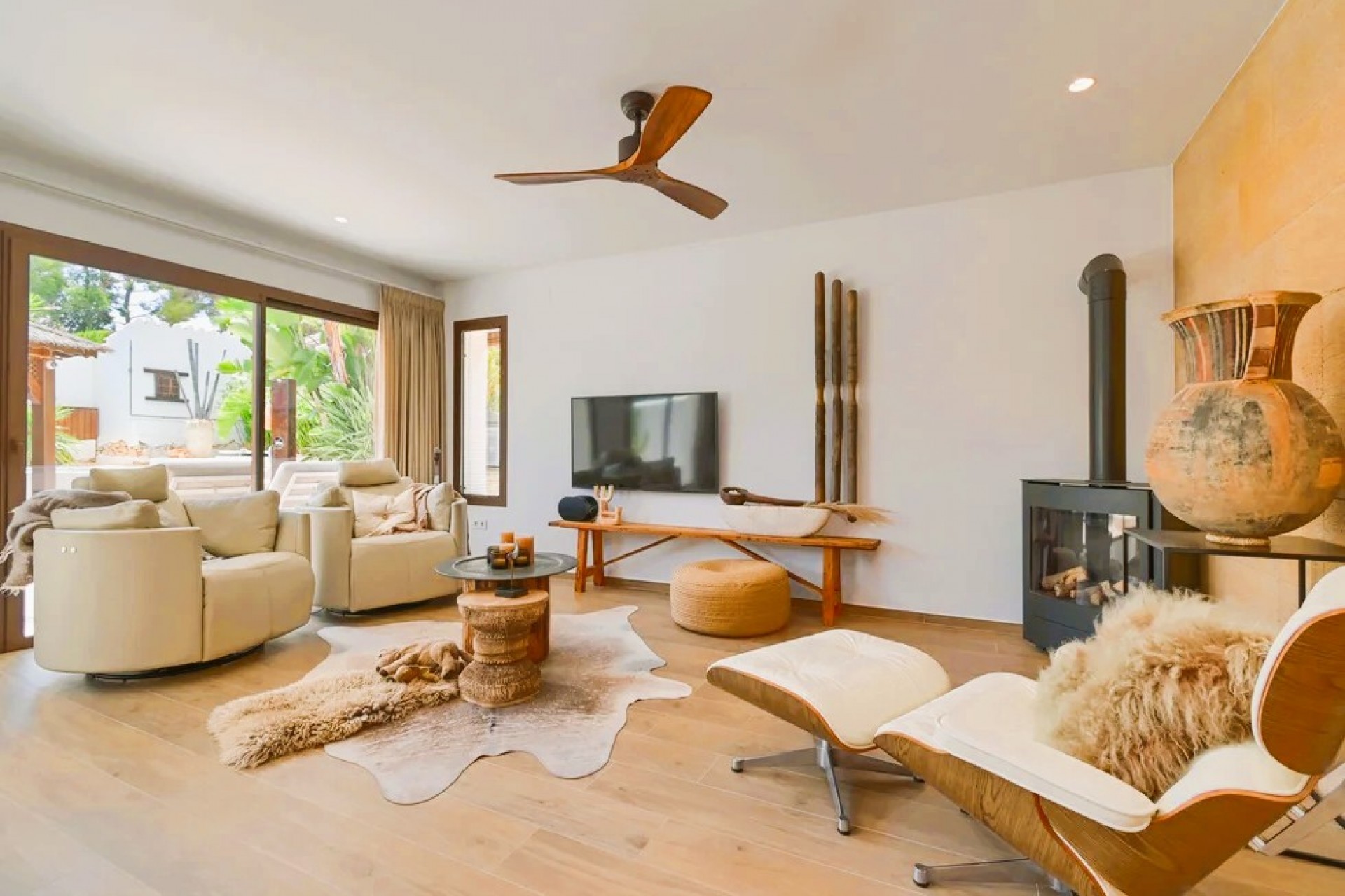 Resale - Villa -
Moraira - Benimeit - Tabaira