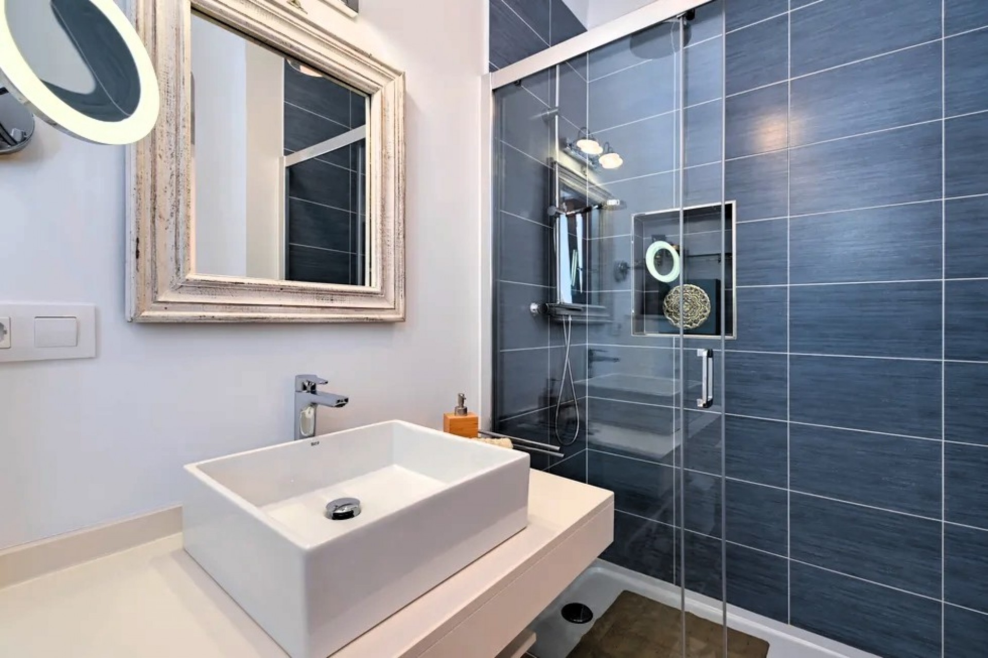 Resale - Villa -
Moraira - Benimeit - Tabaira