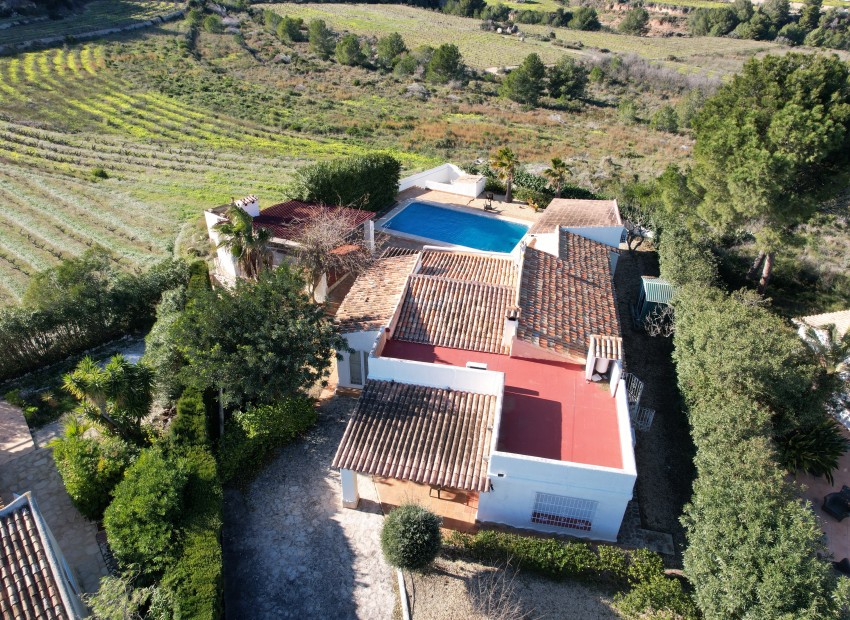 Resale - Villa -
Moraira - Benimeit - Tabaira