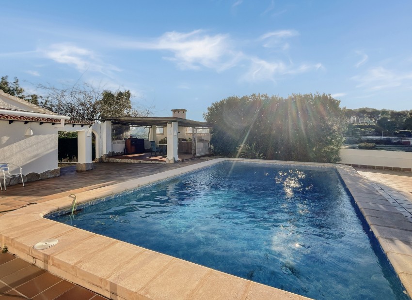 Resale - Villa -
Moraira - Benimeit - Tabaira