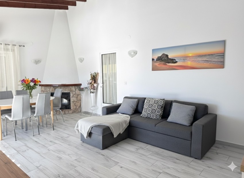 Resale - Villa -
Moraira - Benimeit - Tabaira