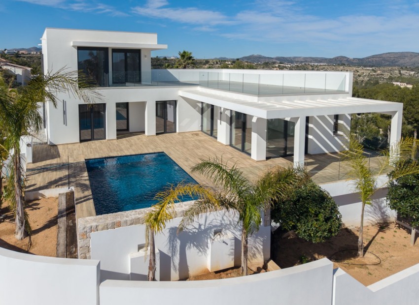 Resale - Villa -
Moraira - Benimeit