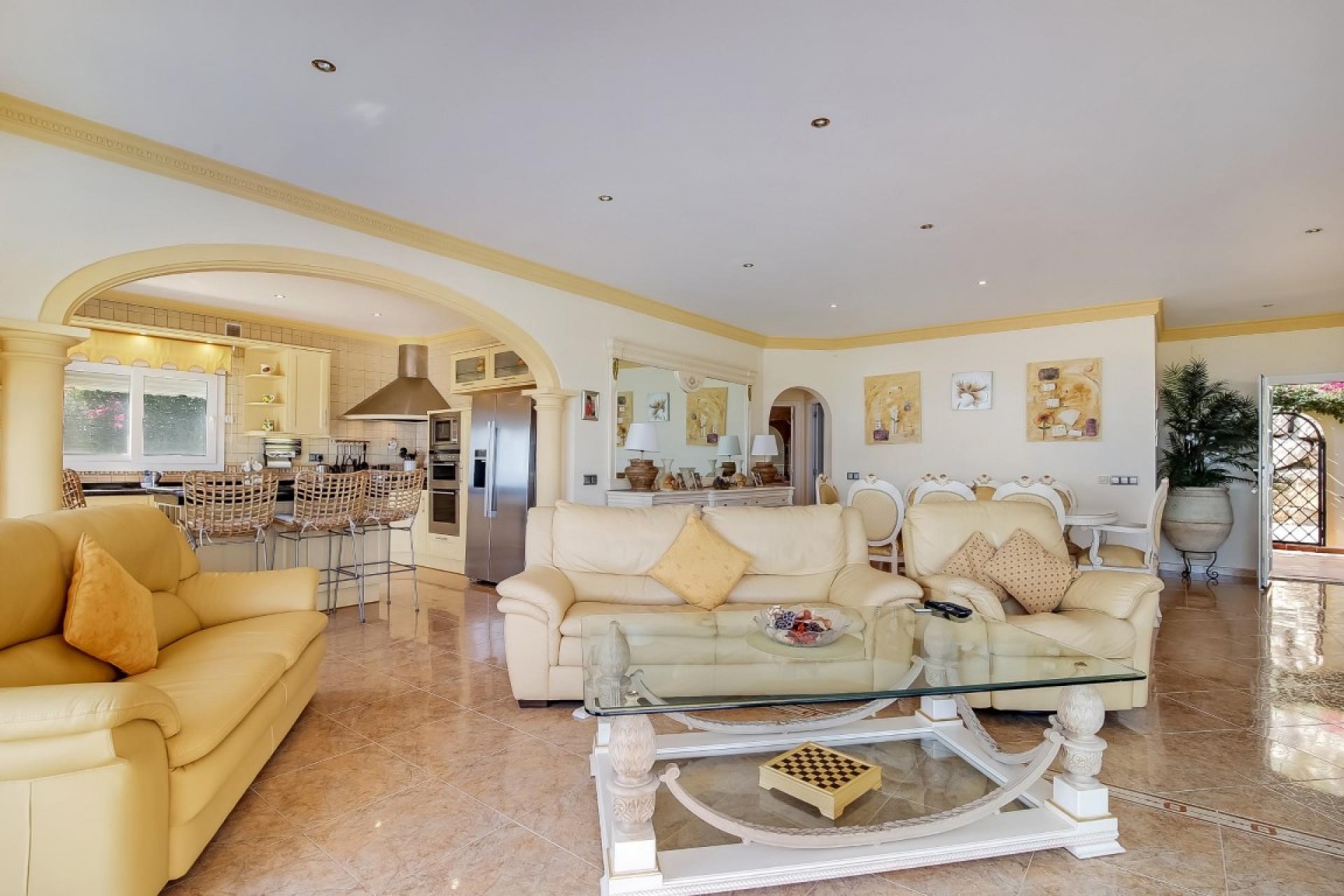 Resale - Villa -
Moraira - Benimeit