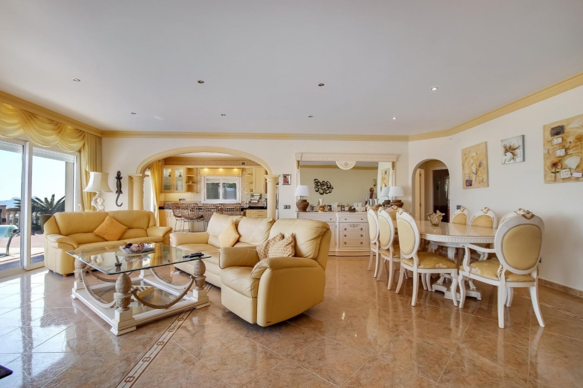 Resale - Villa -
Moraira - Benimeit