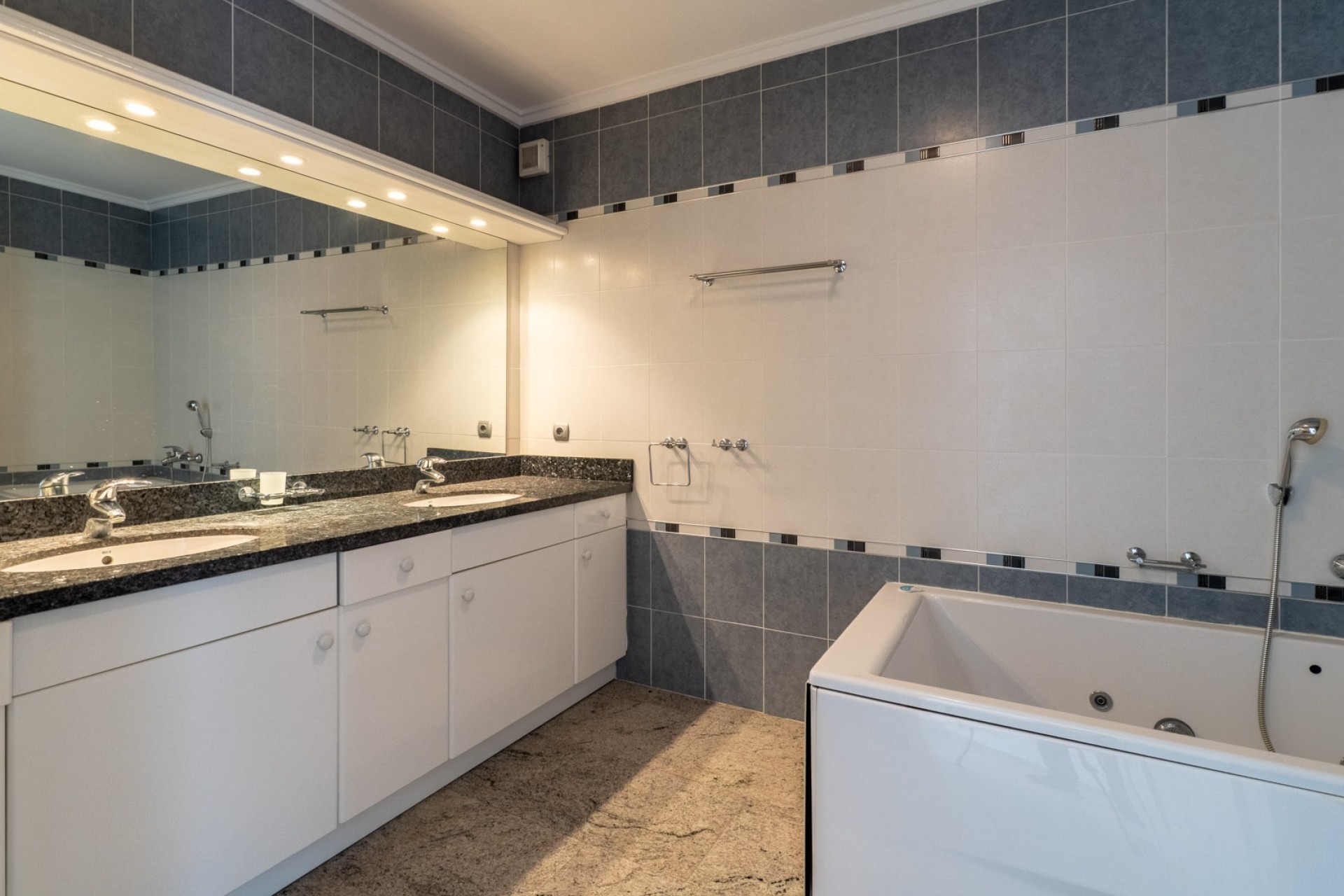Resale - Villa -
Moraira - Paichi