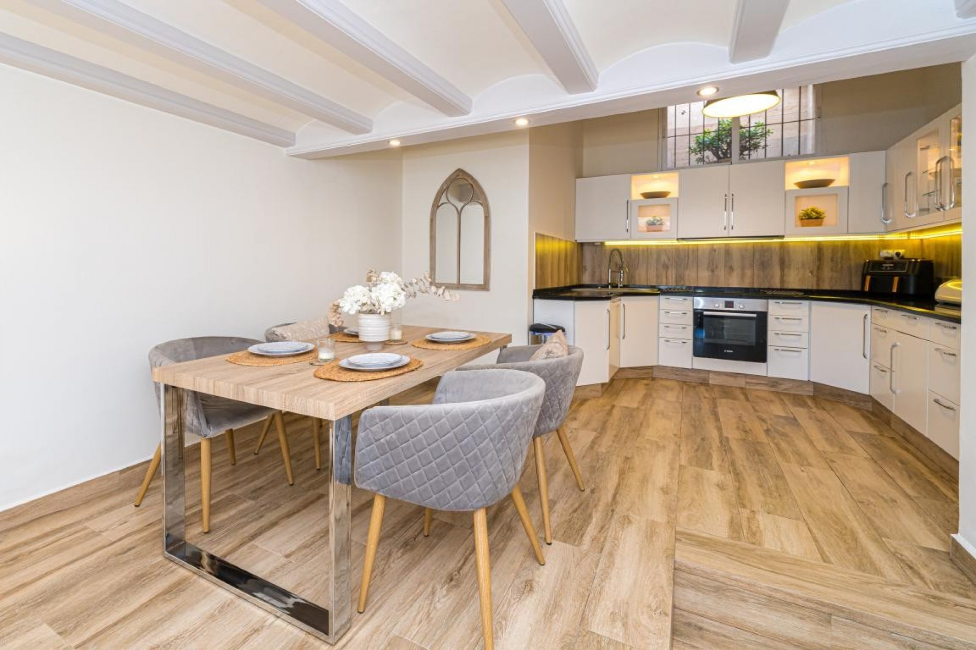 Resale - Villa -
Moraira