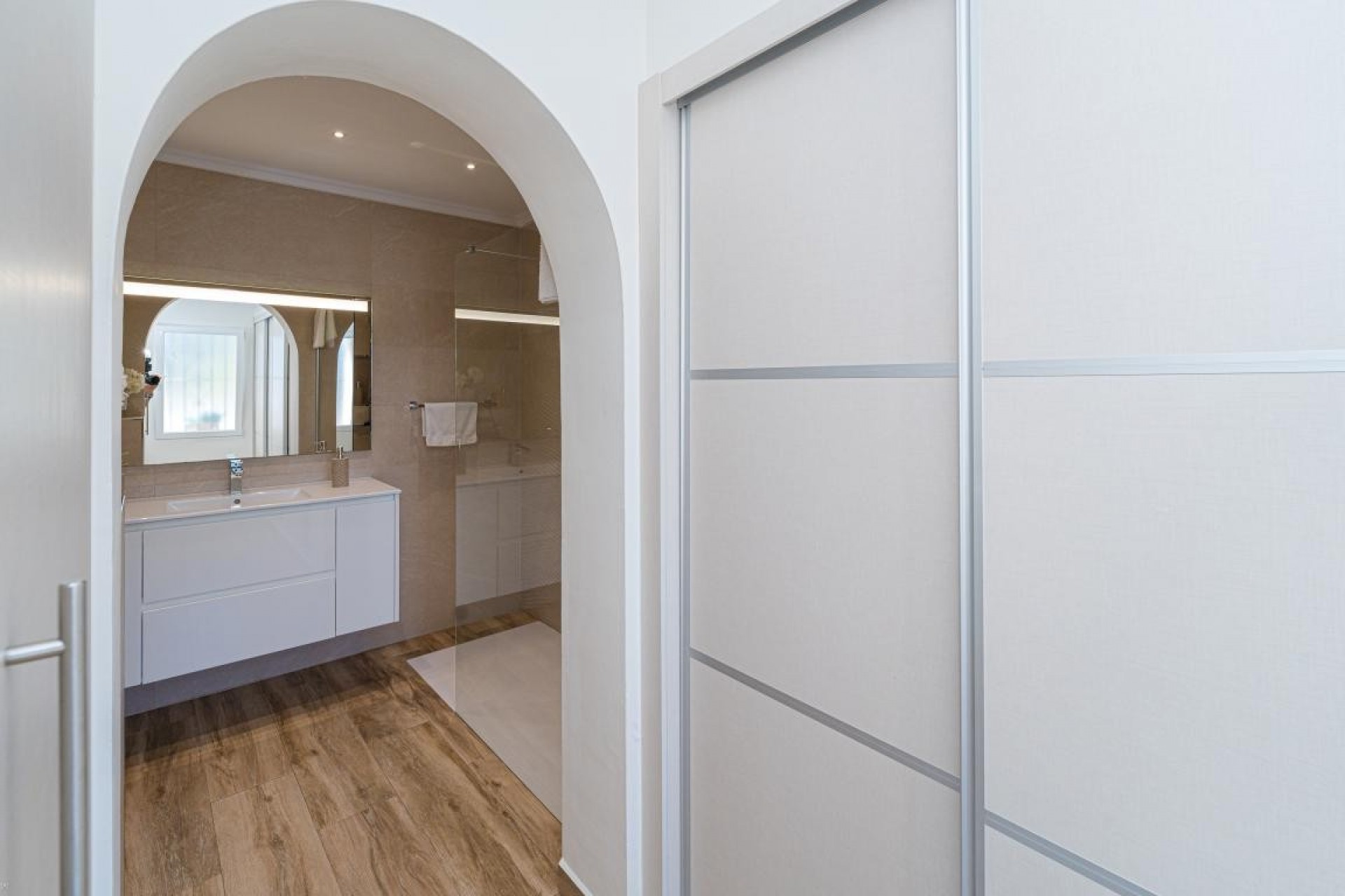 Resale - Villa -
Moraira