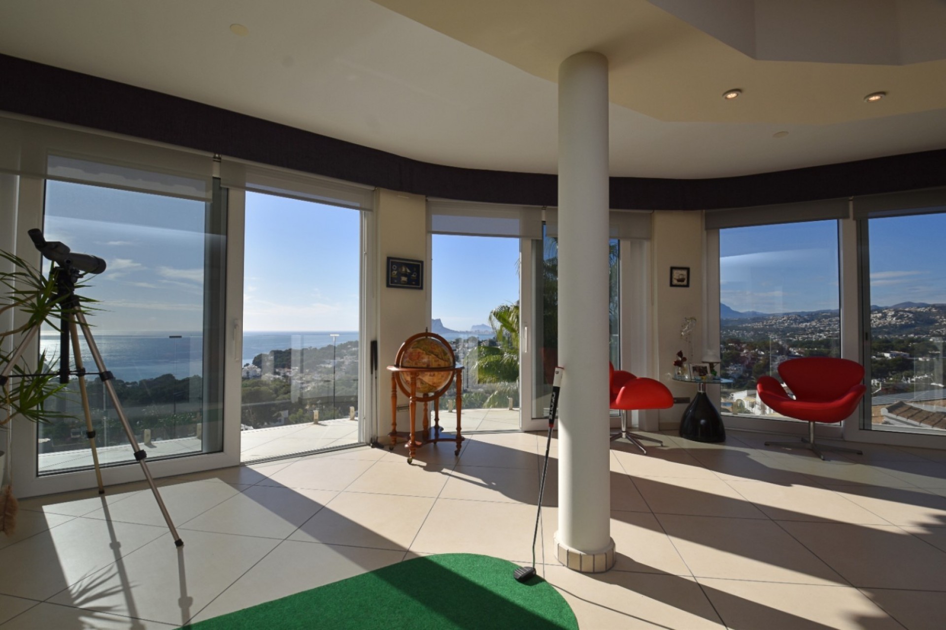 Resale - Villa -
Moraira