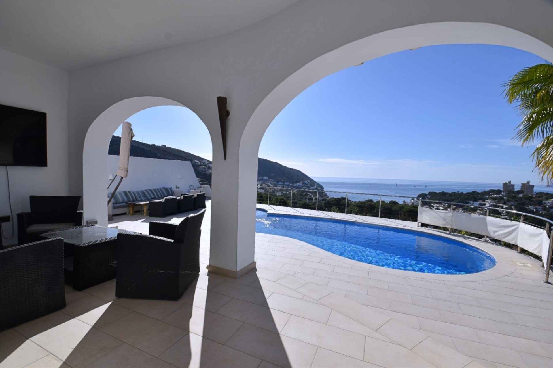 Resale - Villa -
Moraira