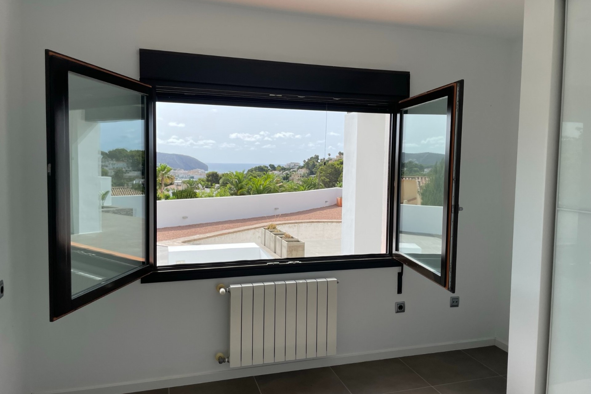 Resale - Villa -
Moraira