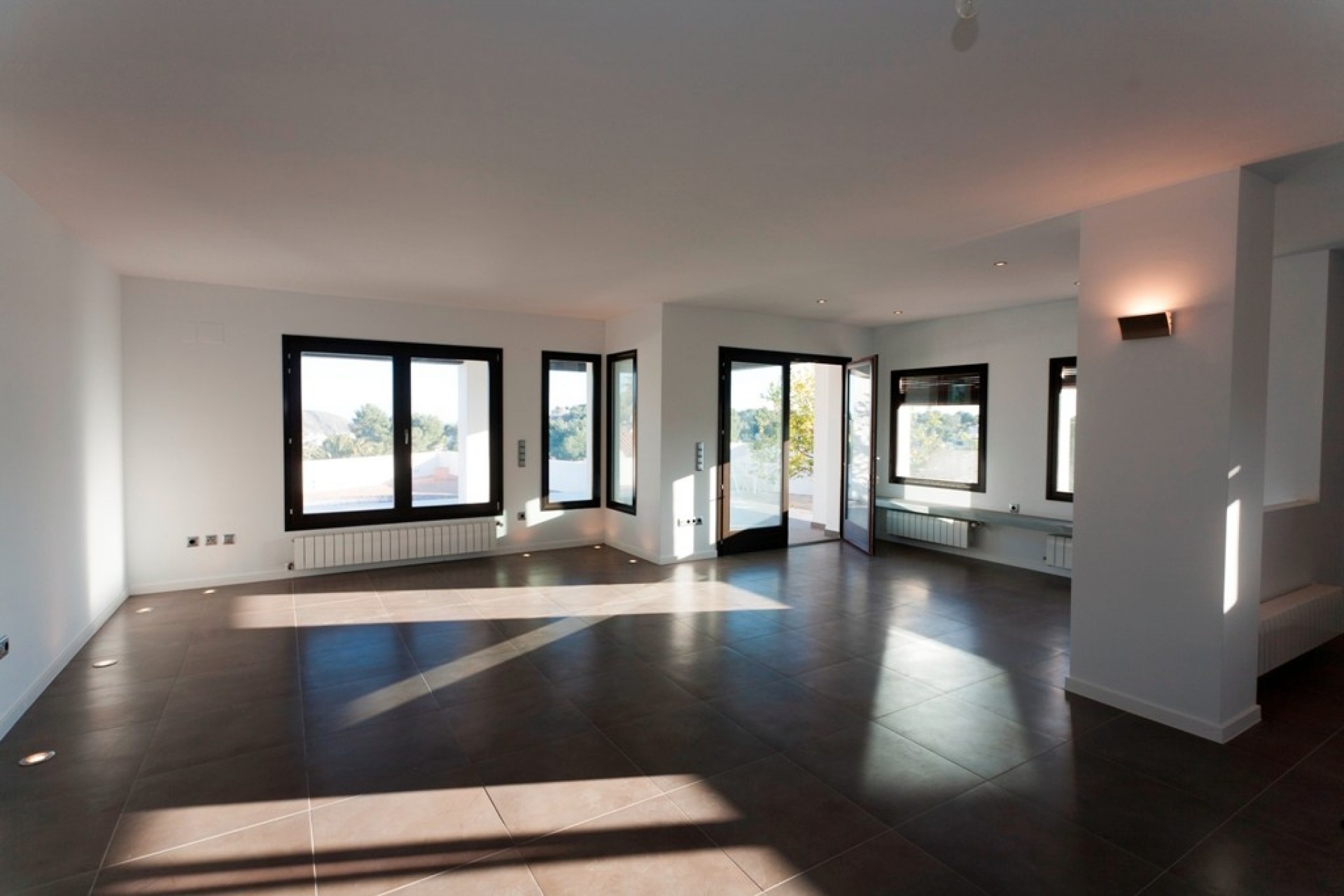 Resale - Villa -
Moraira