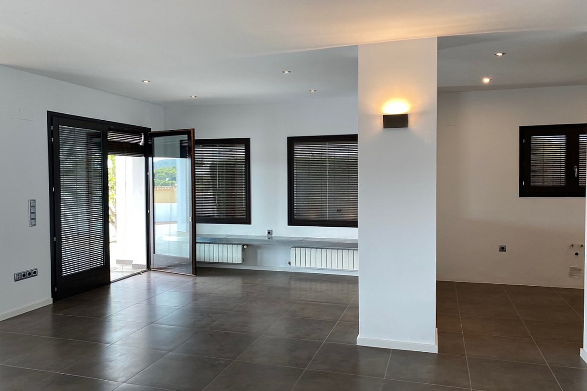 Resale - Villa -
Moraira