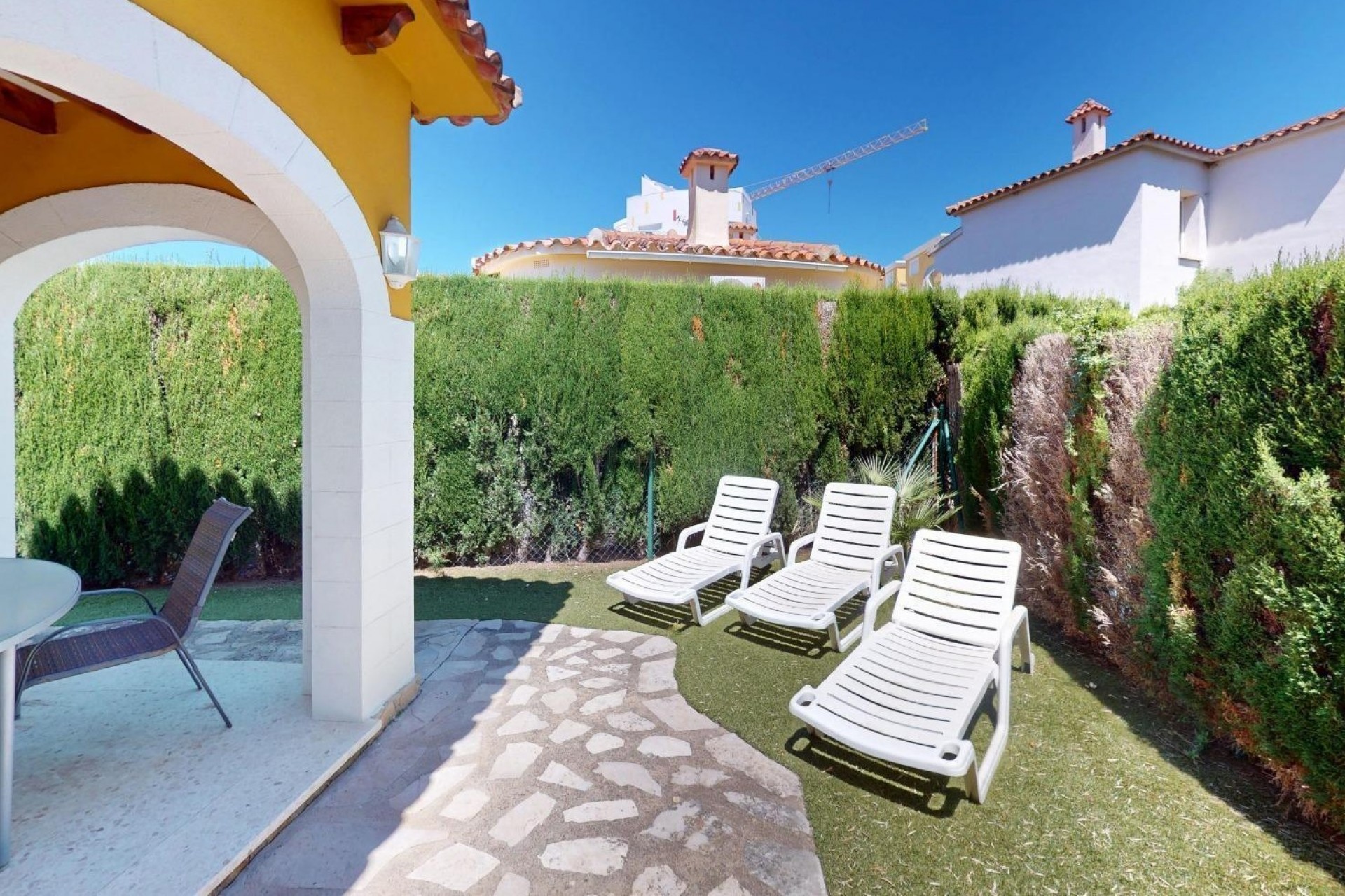 Resale - Villa -
Oliva - Oliva Nova