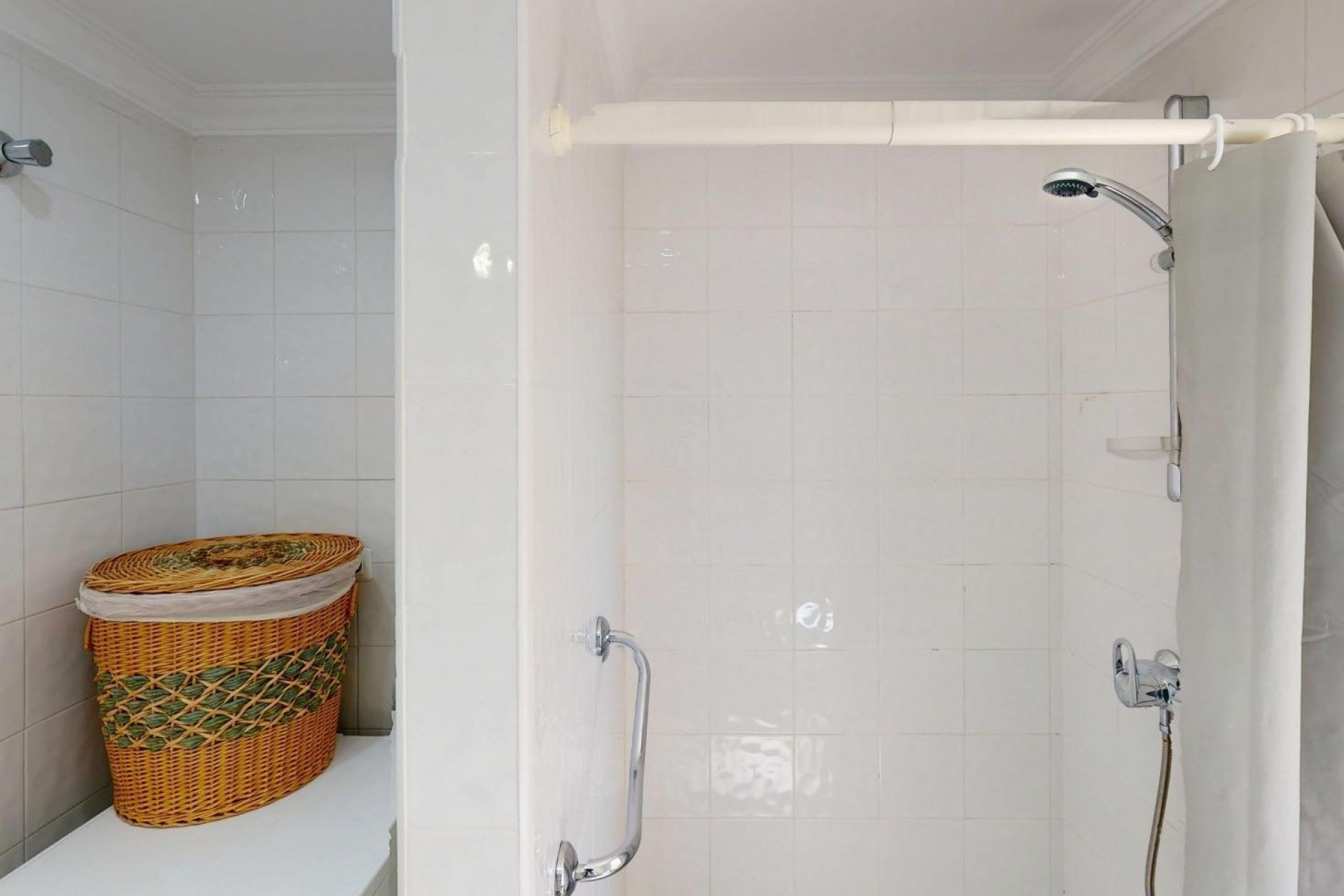 Resale - Villa -
Oliva - Oliva Nova