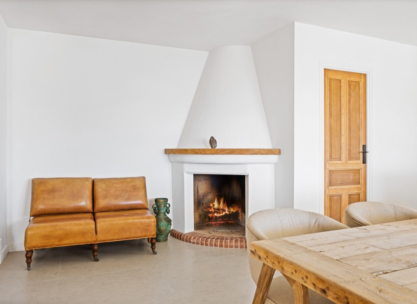 Resale - Villa -
Oliva - Oliva Pueblo