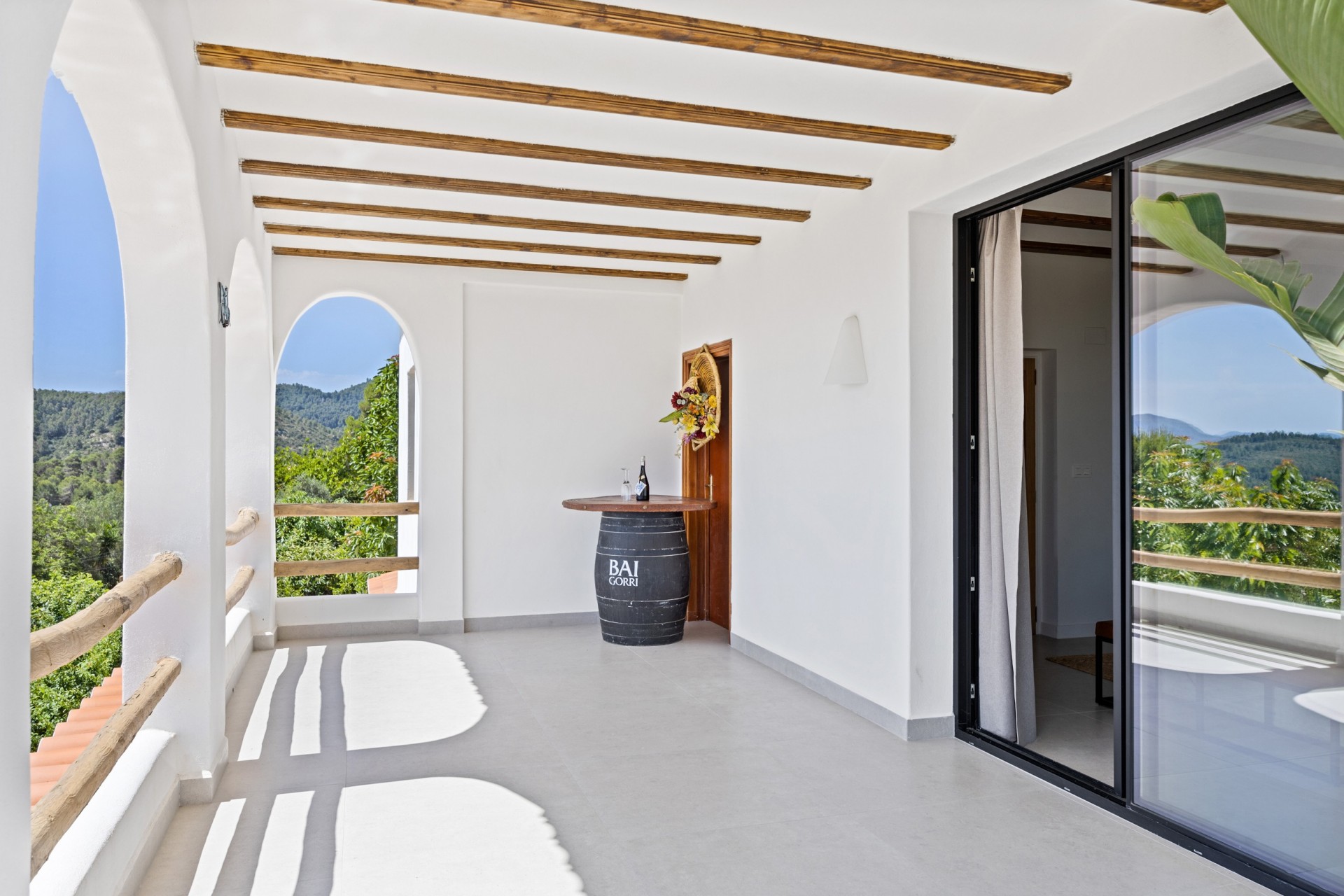Resale - Villa -
Oliva - Oliva Pueblo