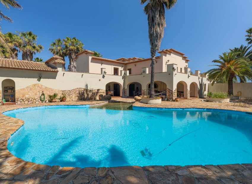 Resale - Villa -
Ondara