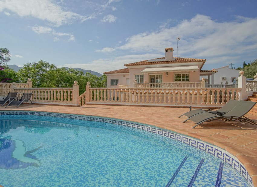 Resale - Villa -
Orba - Aspre