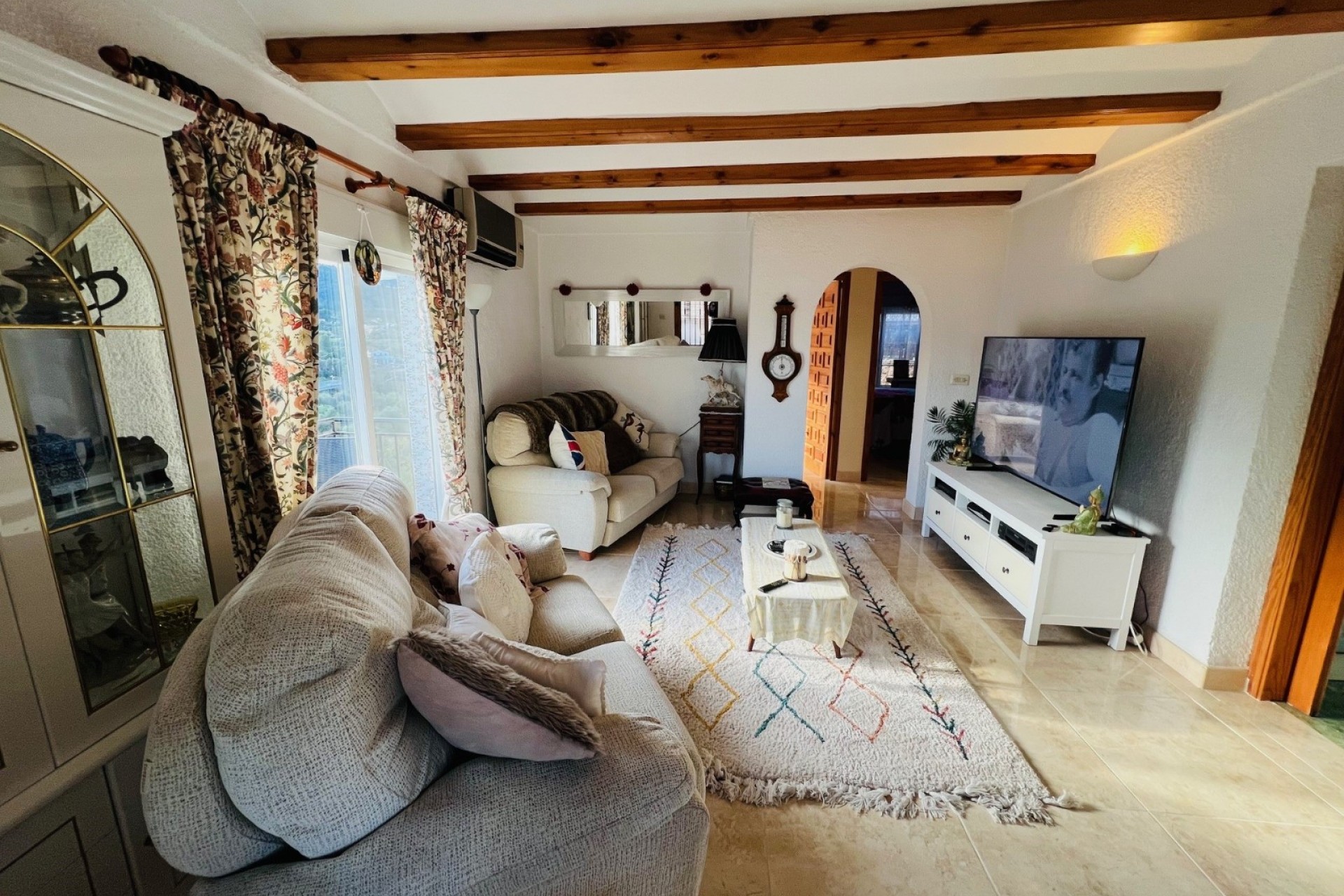 Resale - Villa -
Orba