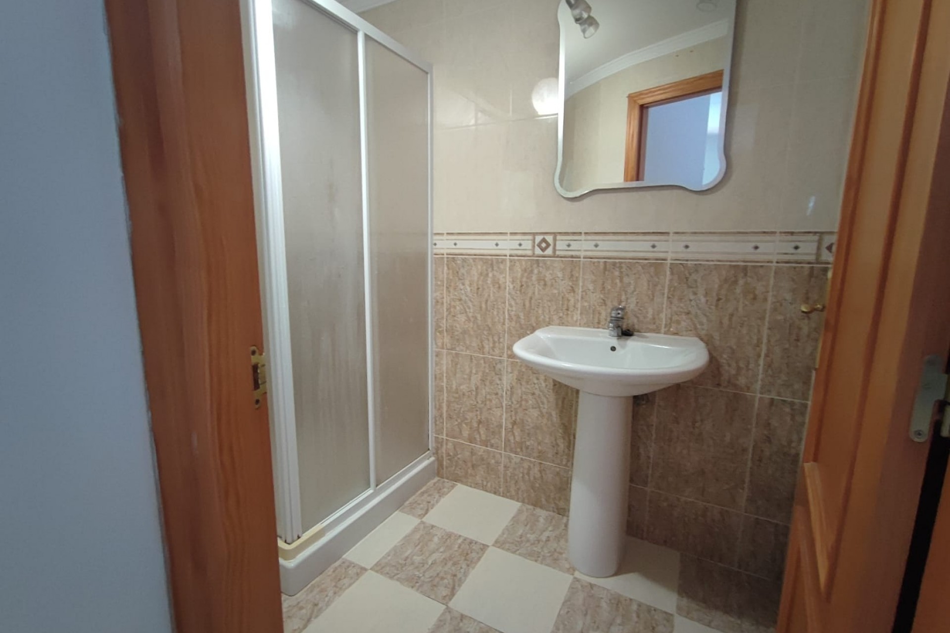 Resale - Villa -
Orba
