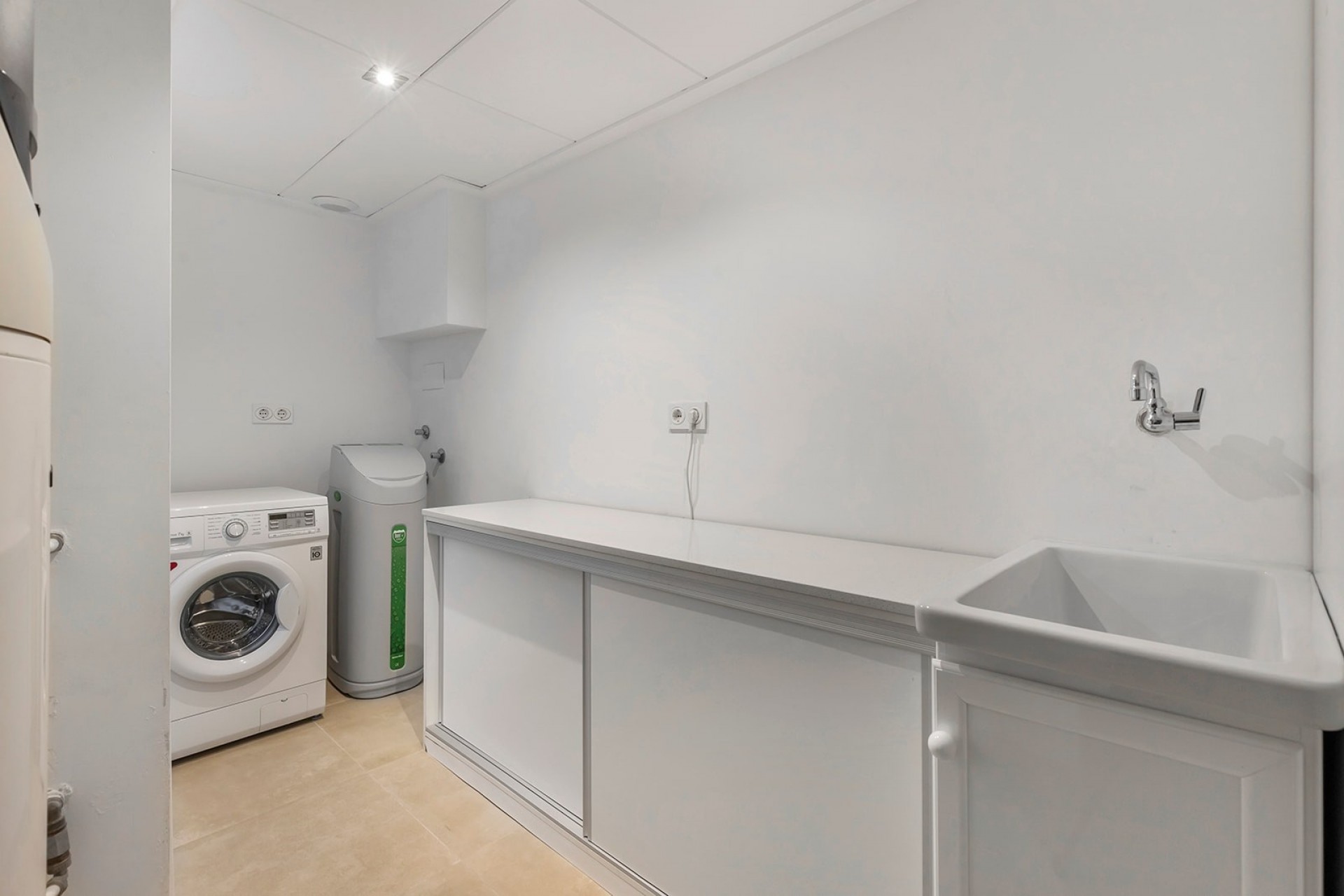 Resale - Villa -
Orihuela Costa - Cabo roig - La Zenia