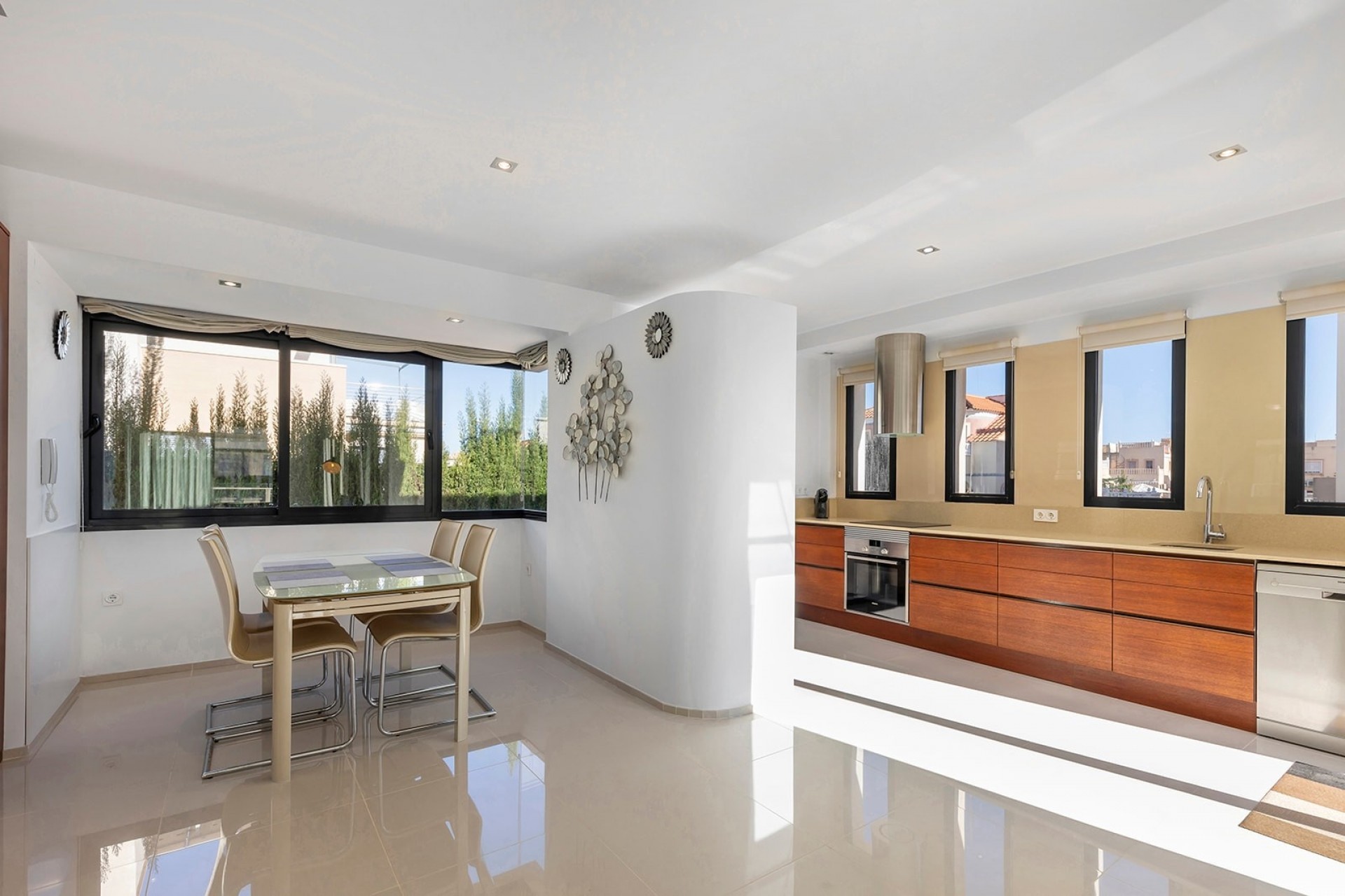 Resale - Villa -
Orihuela Costa - Cabo roig - La Zenia