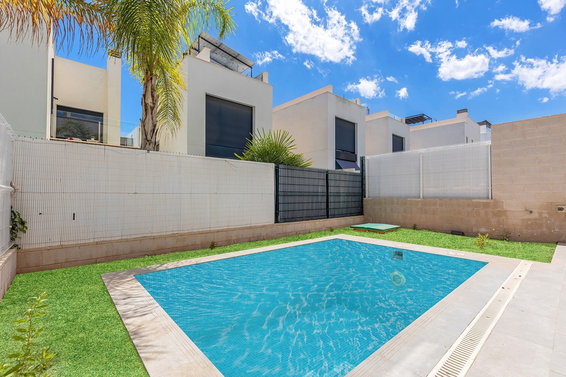 Resale - Villa -
Orihuela Costa - La Florida