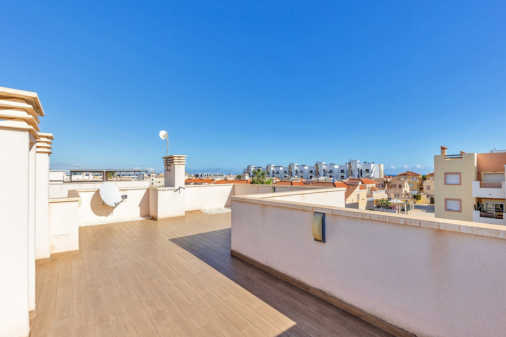 Resale - Villa -
Orihuela Costa - La Zenia